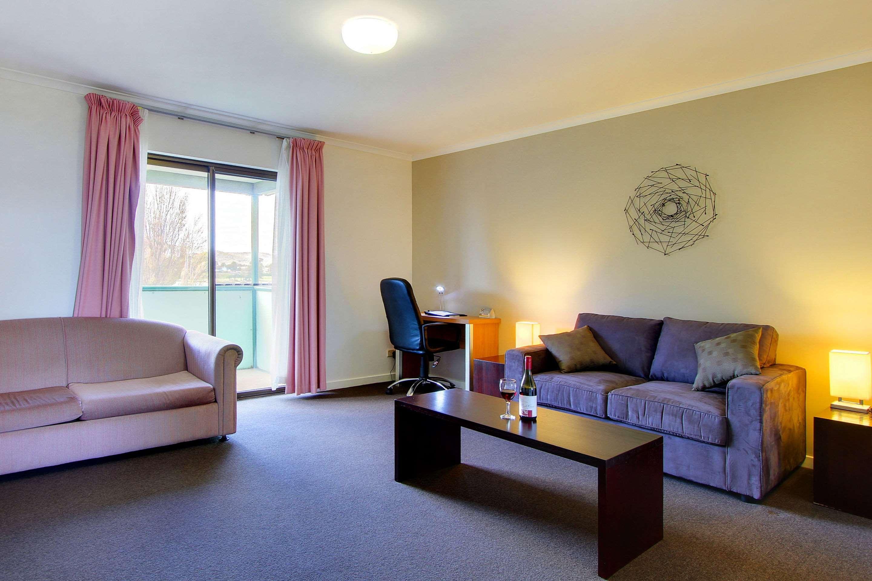 Comfort Inn The Pier George Town Exteriör bild