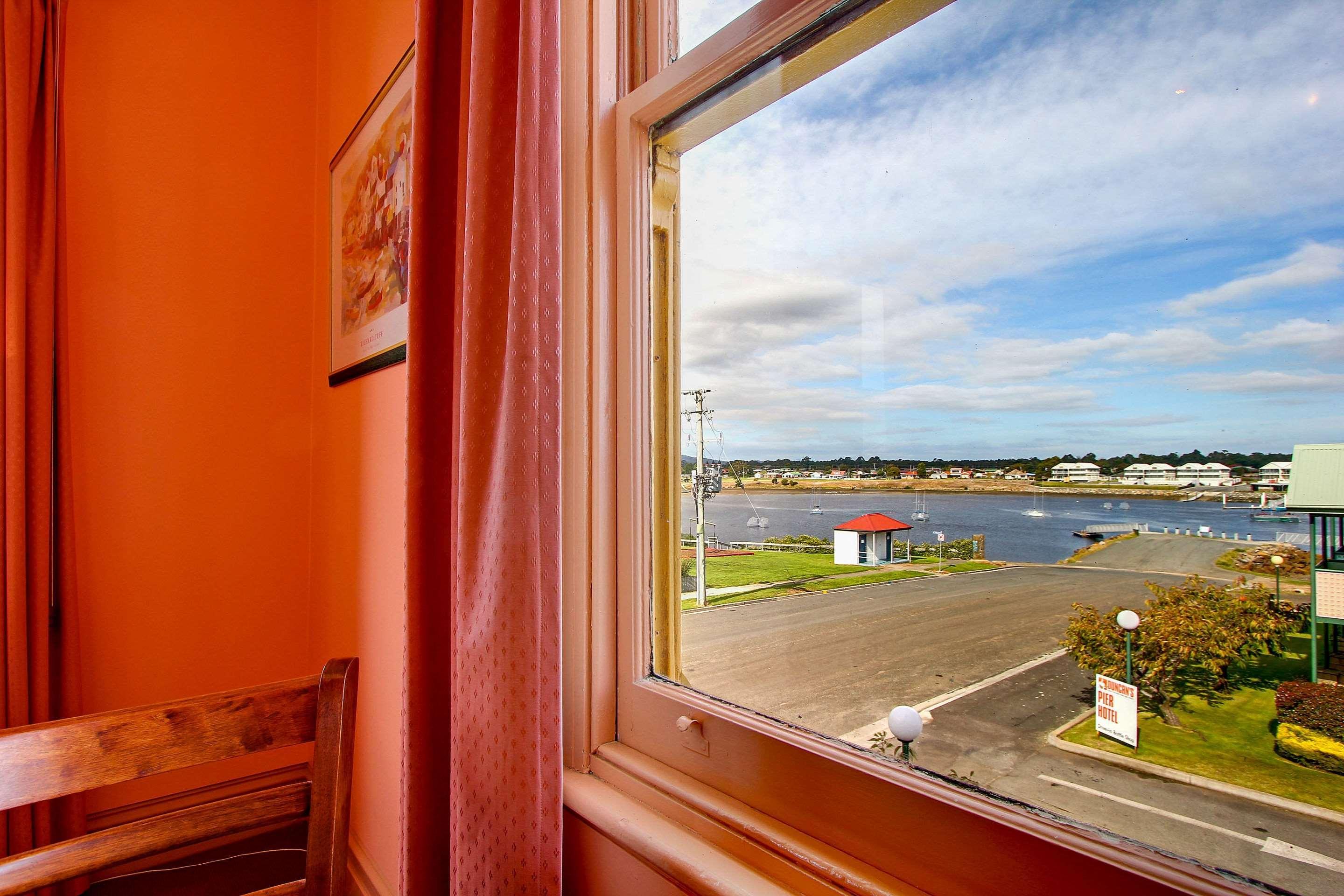 Comfort Inn The Pier George Town Exteriör bild