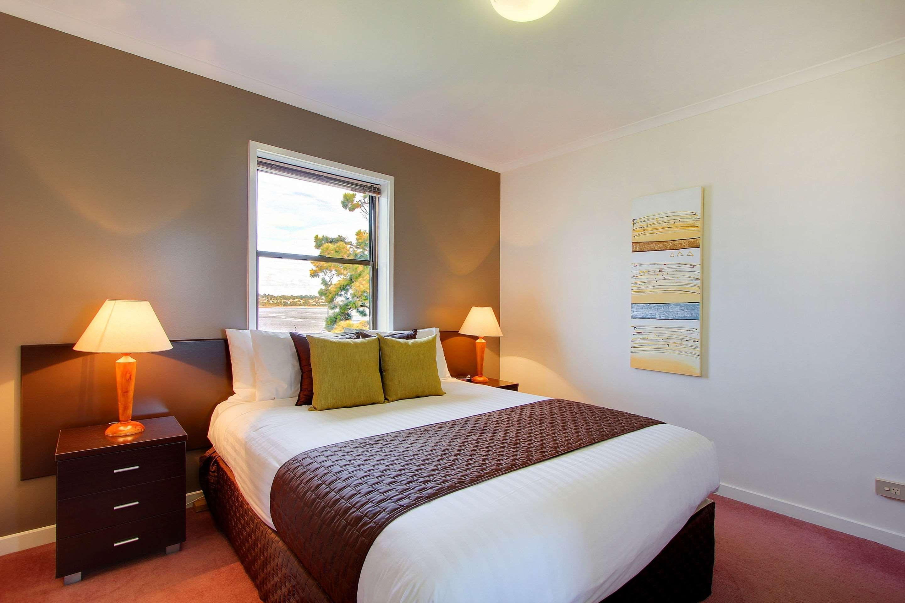 Comfort Inn The Pier George Town Exteriör bild