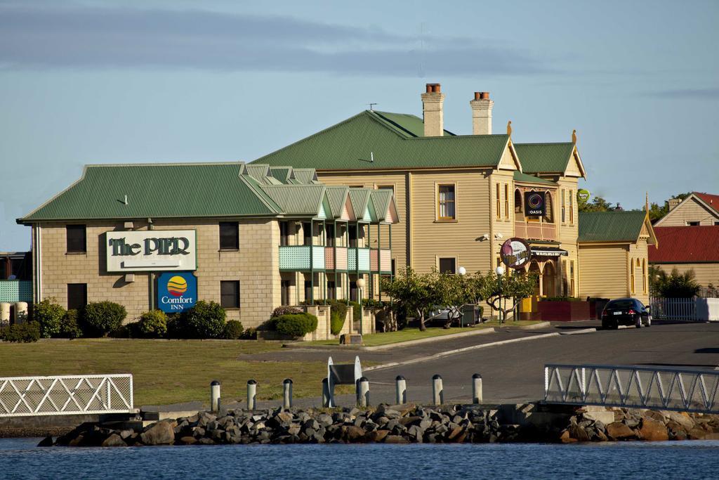 Comfort Inn The Pier George Town Exteriör bild